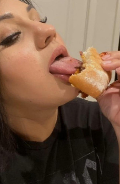 Naughty bites😋