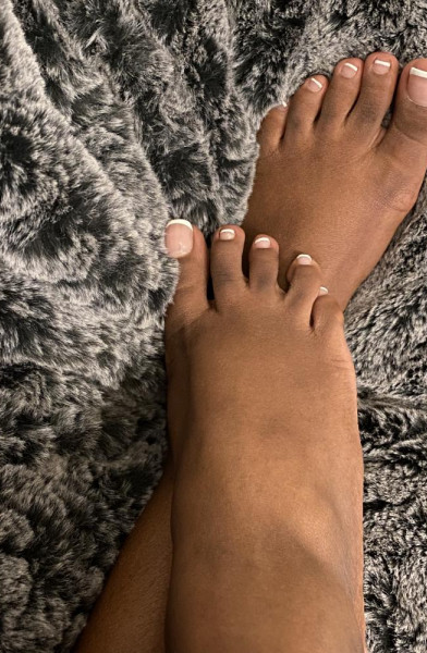 Pretty Ebony Feet