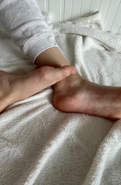 Sexy and magical feet &amp; legs